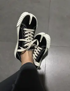 Thick Sole Split Toe Canvas Shoes Unisex Casual Lace-Up Sneakers