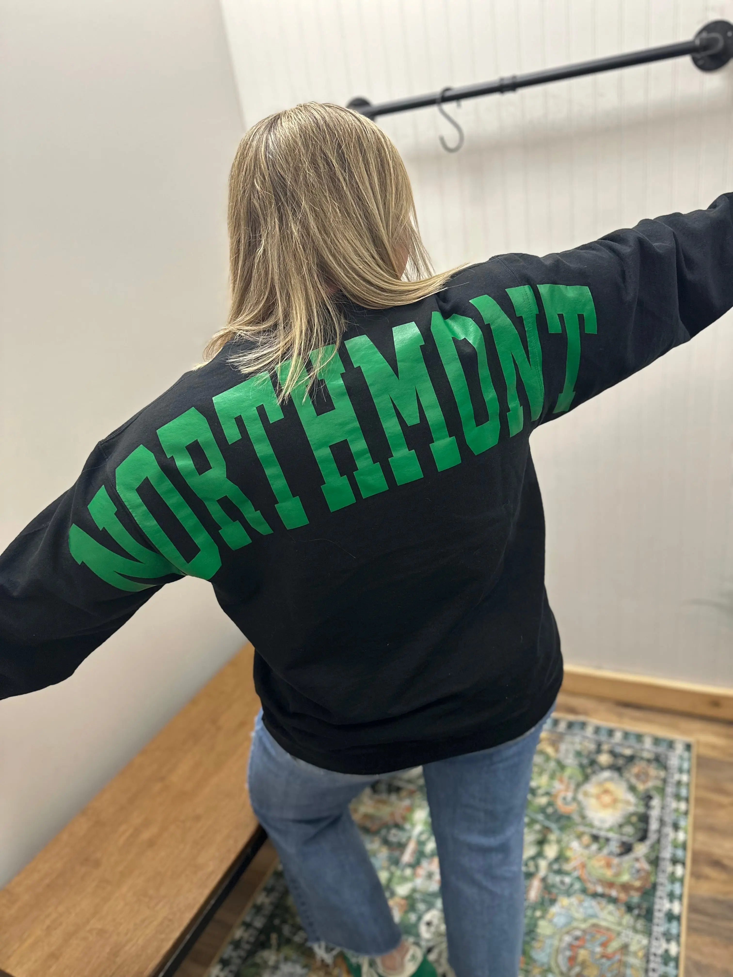 SOLID CUSTOM BIG BACK SWEATSHIRT