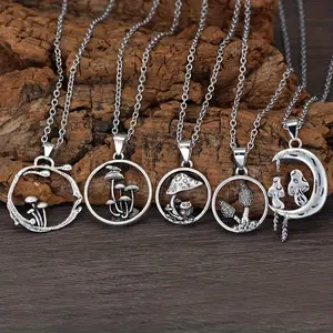 5pcs Creative Mushroom Pendant Necklace for Men and Women, Vintage Pendant Party Couple Necklace Jewelry