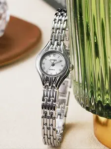 Women's Quartz Watch, High End Watch, Fashionable Small Analog Dial, Silver Color Buckle Closure, Casual Style, Perfect Gift for Anniversaries & Christmas