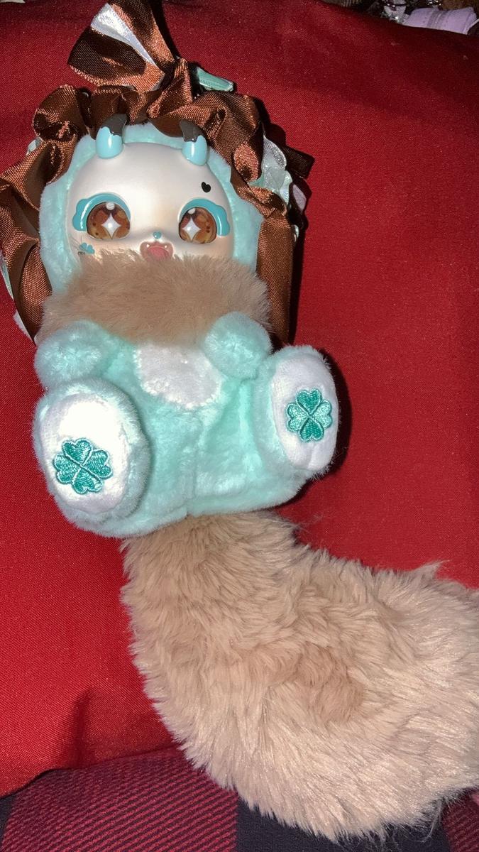 Item: 1 box - random 