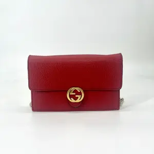 Pre-owned GUCCI Leather Shoulder Bags Calfskin Red Interlocking GG Wallet On Chain