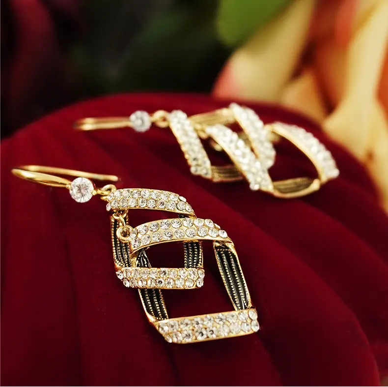 Elegant Gold Tone Rhinestone Earrings with Crystal Accents for Women's Fashion Jewelry
