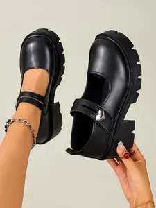 Women's Thick Sole Heart Buckle Round Toe Mary Jane Shoes, Fashion Outdoor Versatile Style, Suitable for Daily and School Wear, Casual Shoes