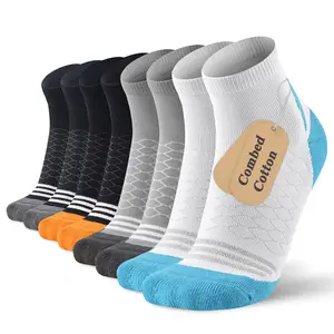 Men's mid-calf sports socks, 4-pack. They are made of moisture-wicking breathable mesh, featuring shock absorption and wear resistance. Professional sports socks with a moisture-wicking towel lining, suitable for basketball, running, fitness, and soccer.