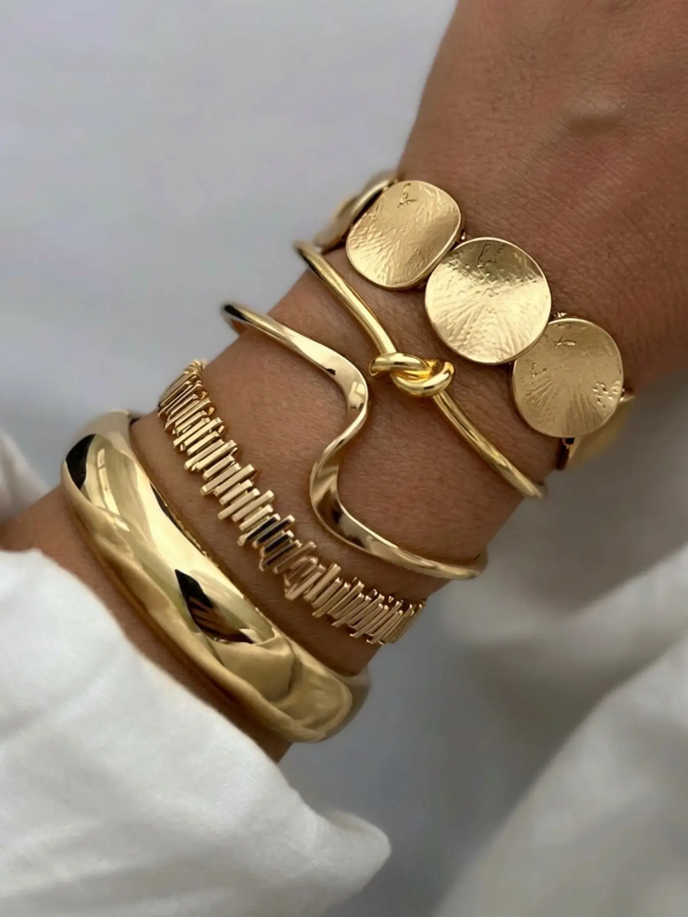 5 Piece Vintage Bold Geometric Wide Metal Bangle Set, Bracelet Sets, Mix Bracelets, Stackable Cuff Bracelet, Unique Daily Wear Gift for Women, Jewelry Accessory, Mother's Day Gift