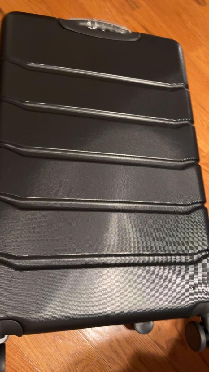 Item: Black, 28 Inch