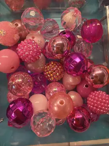 Pinks Assorted 20mm acrylic beads qty 15mix