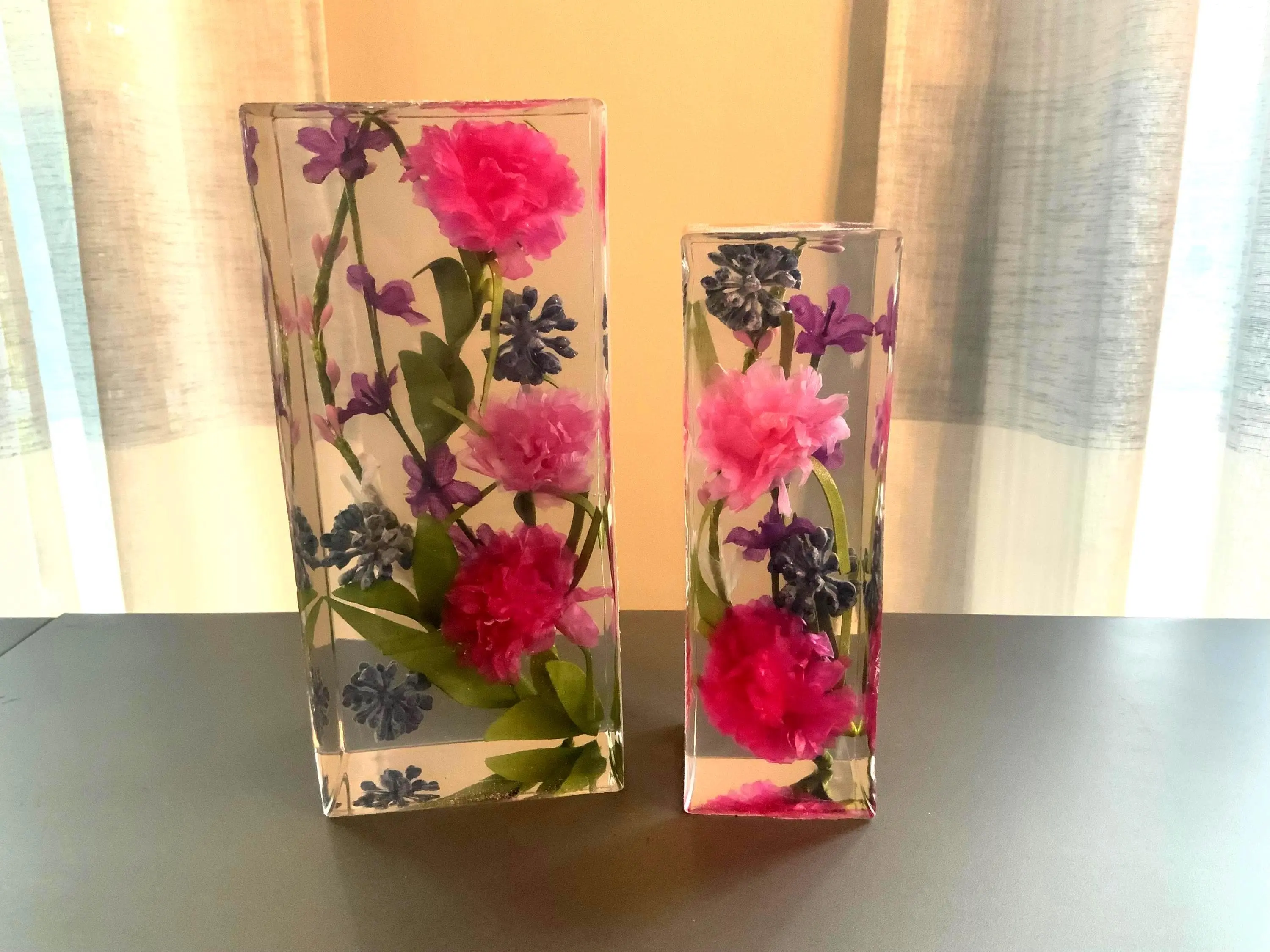 Handmade Resin Bookends - Pink Colorful Flowers Office Desk Organizer, Ideal Gift for Book Lovers, 2 Sizes Cookbook Holder, Book Lover