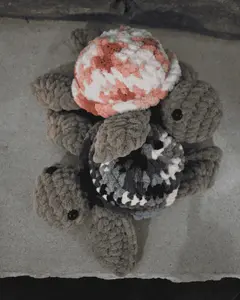 Sea Turtle Plushie / Amigurumi / Soft & Cuddly bernat  blanket crochet  plushie crochet  things acrylic  yarn yarn  spinner crochetyarn turtle  plushie