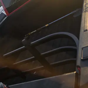 VEVOR Truck Bed Extender, TikTokShopBlackFriday, Aluminum Retractable Tailgate Extender, 55.5"-68", Fits for Ford Super Duty, F150, Dodge Ram 1500/2500/3500, Toyota Tundra, Nissan Titan, Chevrolet Silverado, GMC Sierra