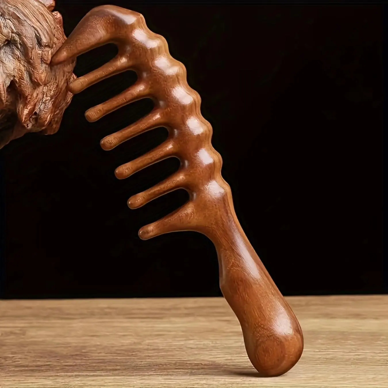 Sandalwood Wide-tooth Comb, Anti-static Gentle Scalp Massage Comb, Effortless Detangling Brush, Hair Detangling Comb for Frizz-free, Soft and Healthy-looking Locks, Detangler Combs
