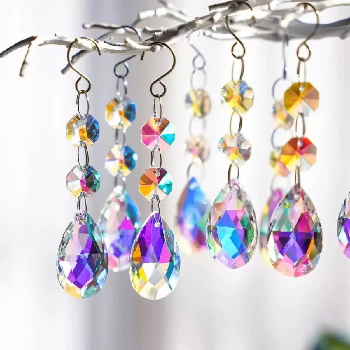 20PCS Hangable Chandelier Crystal Prisms, 1.5in Colorful Magical Teardrop Suncatchers, Universal Window Decor for Christmas, Wedding & DIY Ornaments, Lamp Hanging Home Supplies