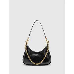 URBAN REVIVO 2026 Summer Elegant Faux Leather Shoulder Bag with Chain Detail, Women's Crossbody & Shoulder Bag