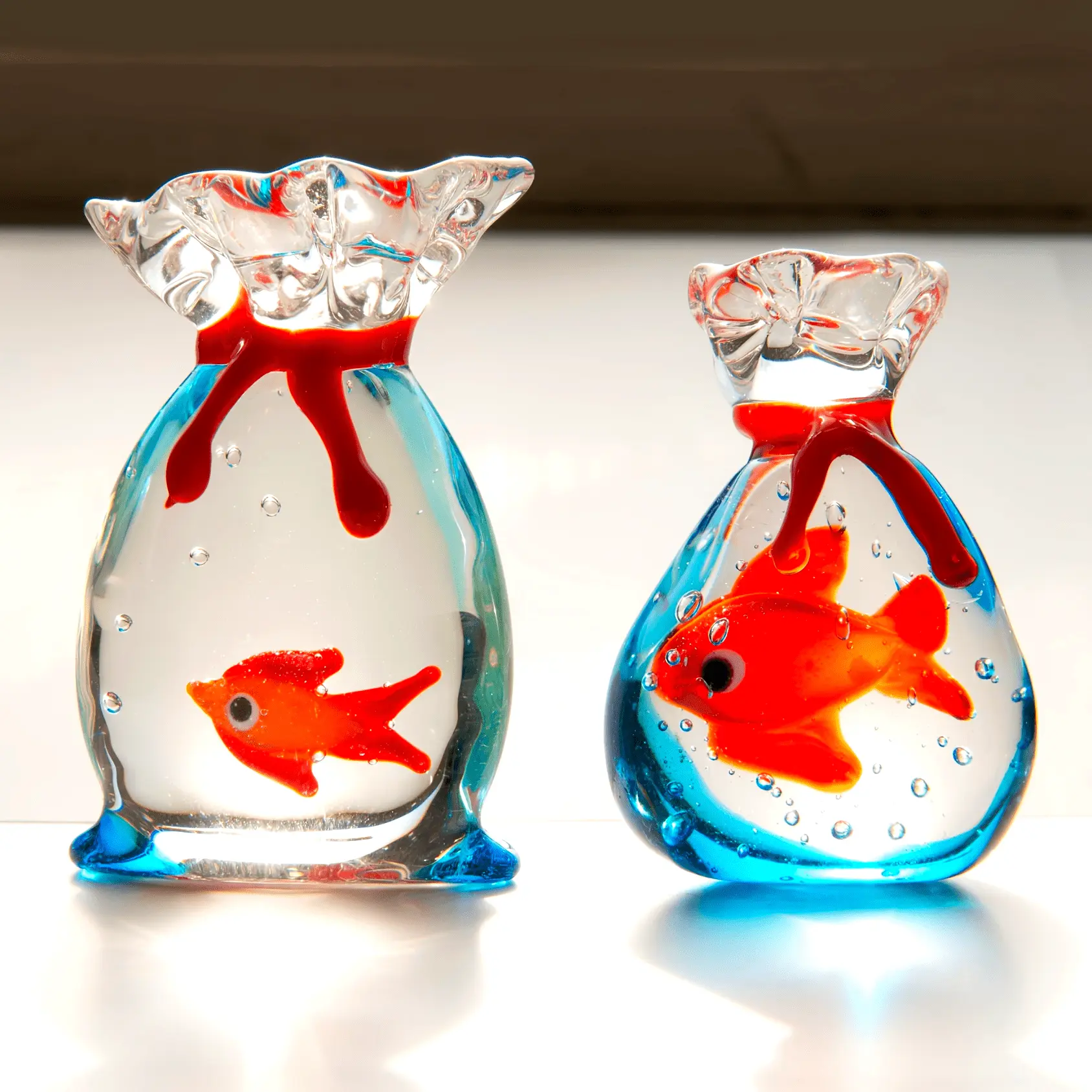 Handcrafted Glass Fish Figurine - Miniature Collectible Ornament for Fish & Aquatic Supplies Decorations