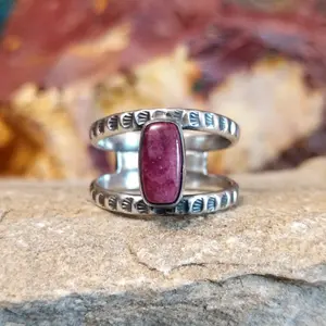 Navajo Made Purple Spiny Oyster Shell Open Ring GJ-RNG-0220 Size 9