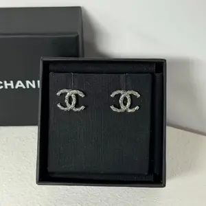 Pre-owned CHANEL EARRINGS NEW YEAR DEAL