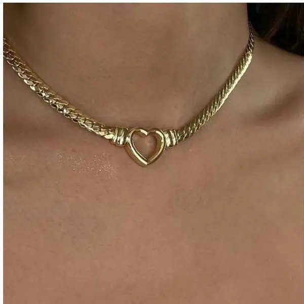 Veliora Gift B Cuban Link Heart Chain - Woven Stainless Steel Adjustable Unisex Cuban Style Necklace, Classic Statement Necklace, Elegant Jewelry for Streetwear Outfits, Pairs with Tees Jackets Jeans, Accessories for Women