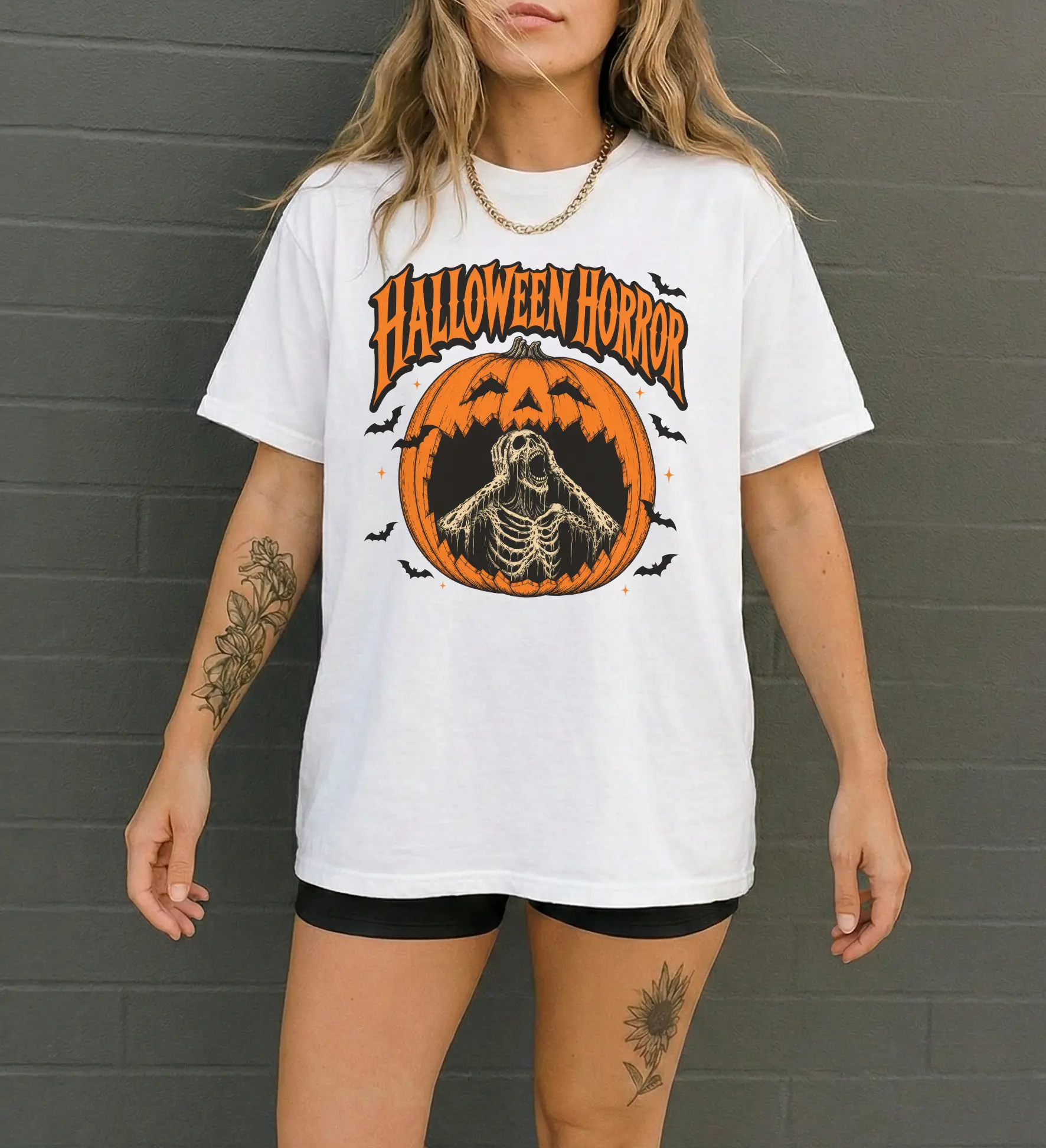 Women's Halloween Graphic T-Shirt - Scary Gothic Skeleton Pumpkin Design, Retro Heavyweight Relaxed Fit Top for Father’s Day, Thanksgiving