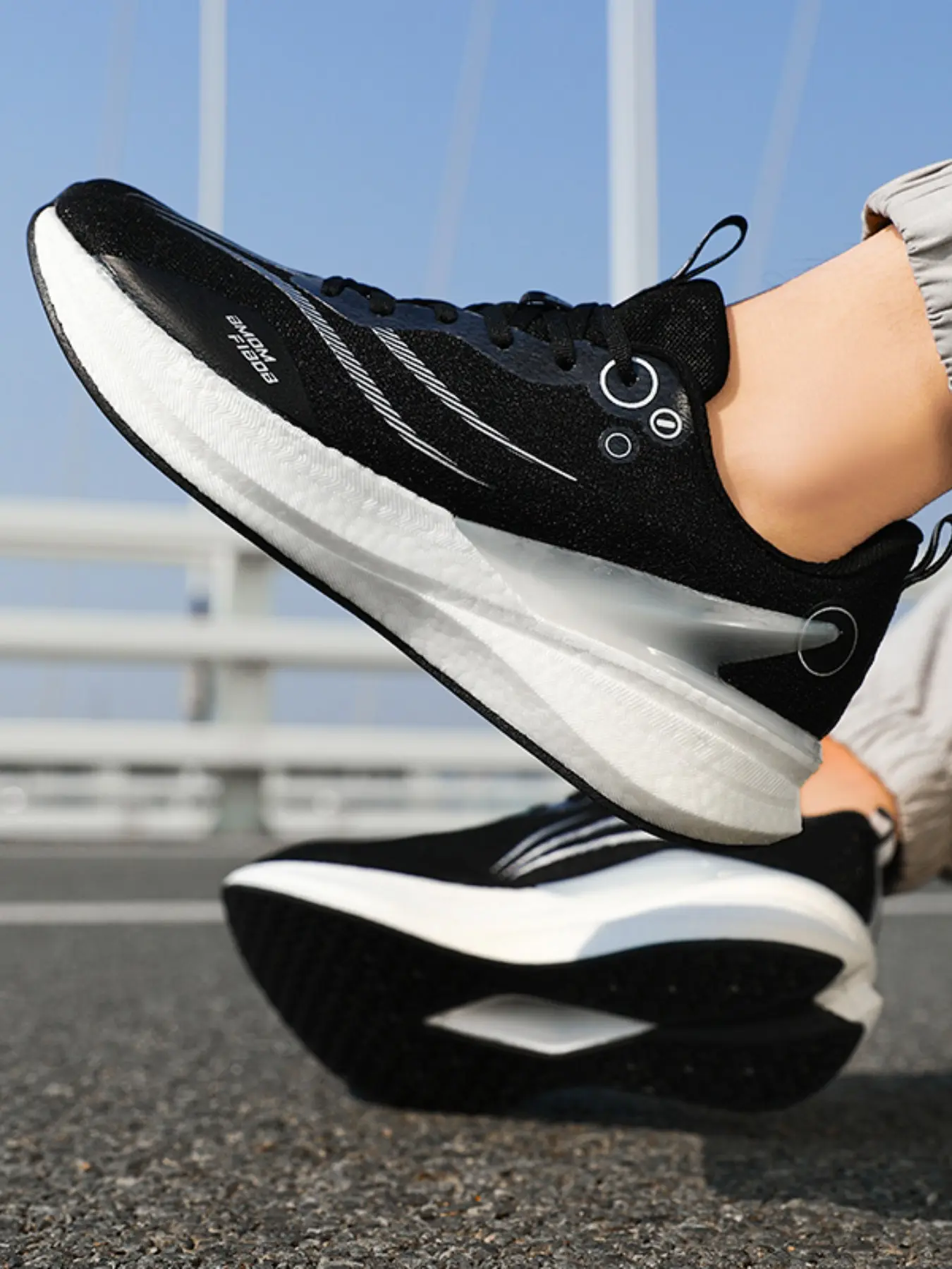 High-End Carbon Plate Sports Shoes | Unisex Breathable Lightweight Anti-Slip Casual Athletic Sneakers Sizes 35-45
