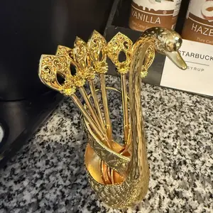 Coffee Spoons Set, Including 6 Stainless Steel Spoons and 1 Swan Base, Creative Swan Design Coffee Stirring Spoons for Dessert and Tea, Kitchen Cutlery and Tableware Utensils Supplies