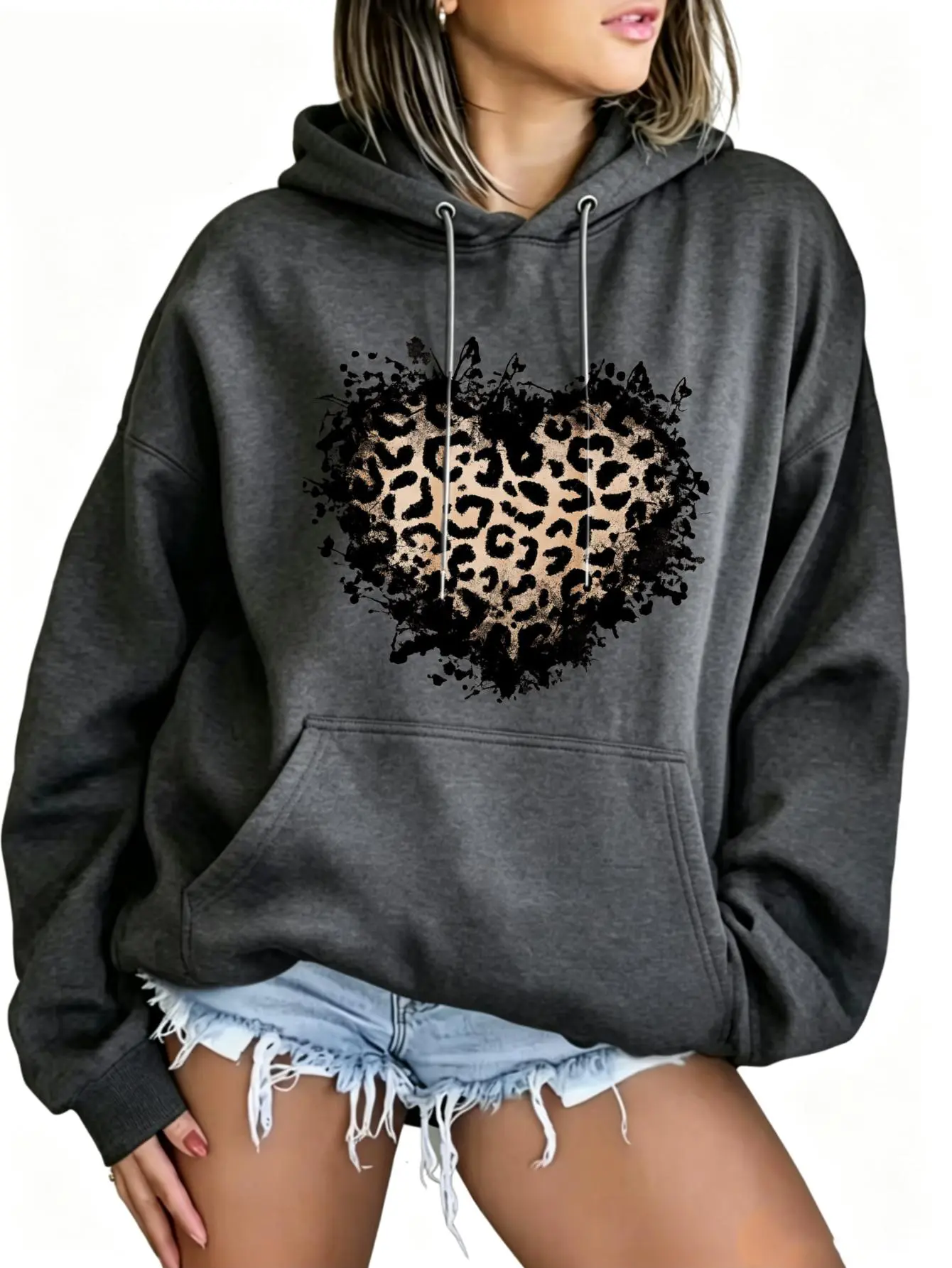 Vintage Distressed Leopard Print Heart Hoodie, Women Oversized Ink Splash Graphic Sweatshirt, Western Trendy Casual Streetwear Fashion Top For Her Womenswear Black