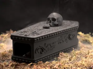 3D Printed Gothic Coffin Snake Hide with Removable Lid