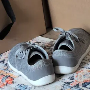 review image 0