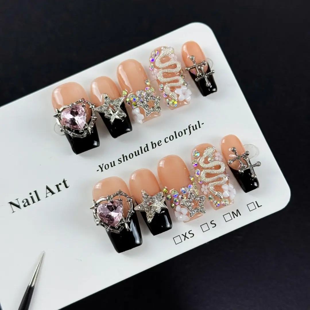 10pcs Heavy industry design style, hand-painted three-dimensional hearts, flashing gemstones handmade fake nails, Glittering Decorative Nails, Ideal for attending informal events, friends' birthday parties or colleagues' bar gatherings, Handmade Press Ons