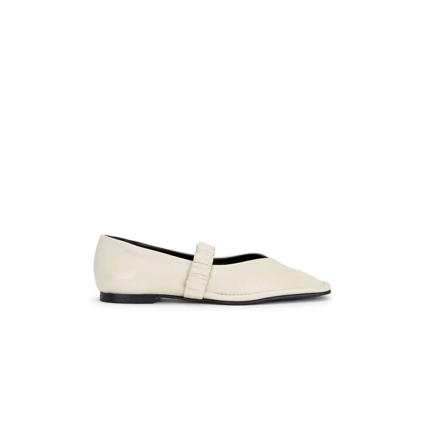 ALOHAS Lautan Ballet Flat in Cream