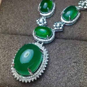 Egg-shaped imitation natural Zambian Colombian emerald necklace set Mother's Day gift