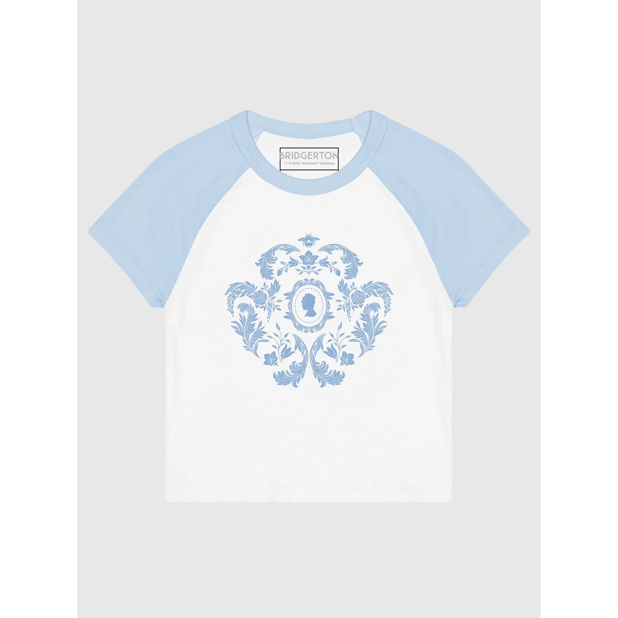 Netflix Bridgerton Lady Whistledown Women’s Raglan Baby T-Shirt – Romantic Graphic Crop Tee for Fans & Streetwear