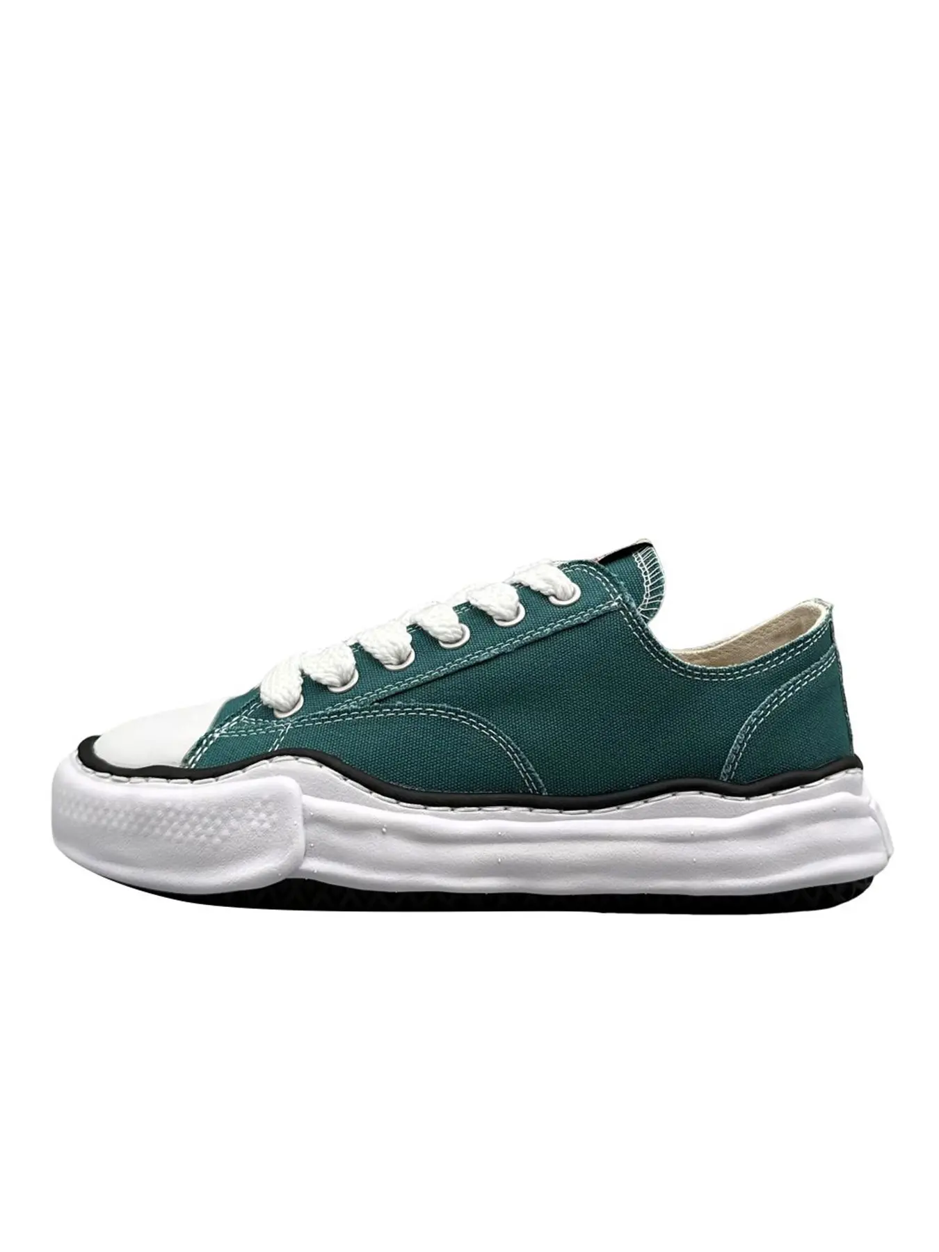 Maison Mihara Sneakers Casual Walking Trainers Low-Canvas with Signature Wavy Rubber Midsole Design for Men and Women Footwear