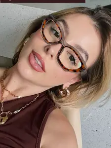 Women's Boho Tortoiseshell Cat Eye Glasses, High-Quality Vintage Style, Anti-Blue Light, Perfect for Streetwear and Vacation