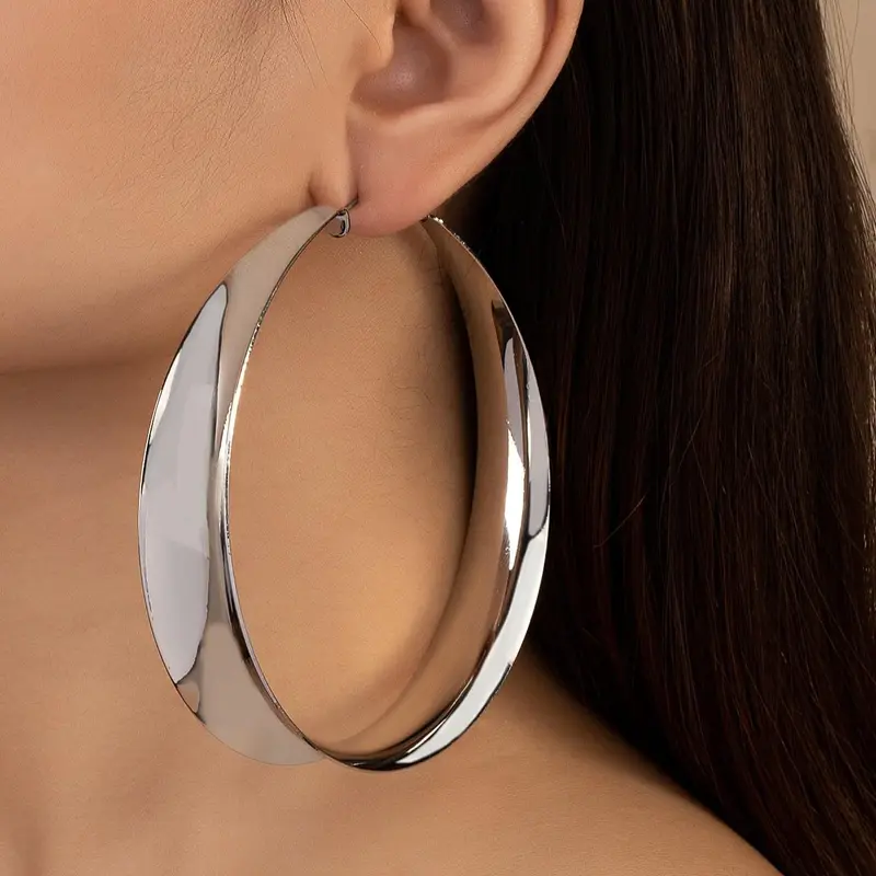 1 Pair Women's Elegant Simple Style Plain Color Hoop Earrings, Statement Minimalist Hoops, Versatile Earrings, Casual Trendy Hoop Earrings, Fashionable Jewelry For Daily & Party Decoration, Ear Accessories