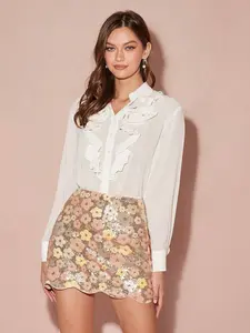 Y2K Embroidered Floral Mini Skirt, Womenswear Fashion Casual Girls', Sequin Design, Fitted Cut, Perfect for Parties and Date Nights, Elegance
