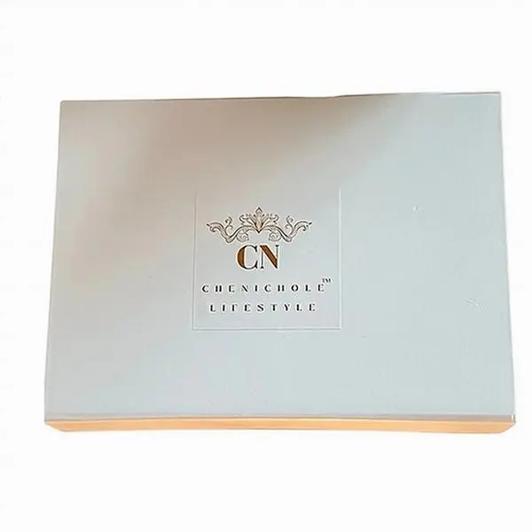CheNichole 6 Item Skin Care Gift Pack - Everything You Need for Brilliant Shine and Extraordinary Skin - Comfort