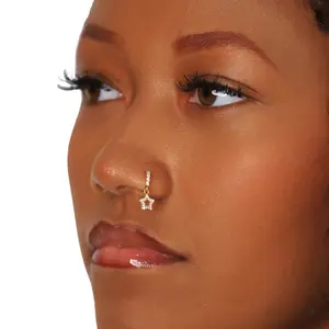 STATMENT GOLD | Dangling Star Nose Hoop STATMENT GOLD | Dangling Star Nose Hoop