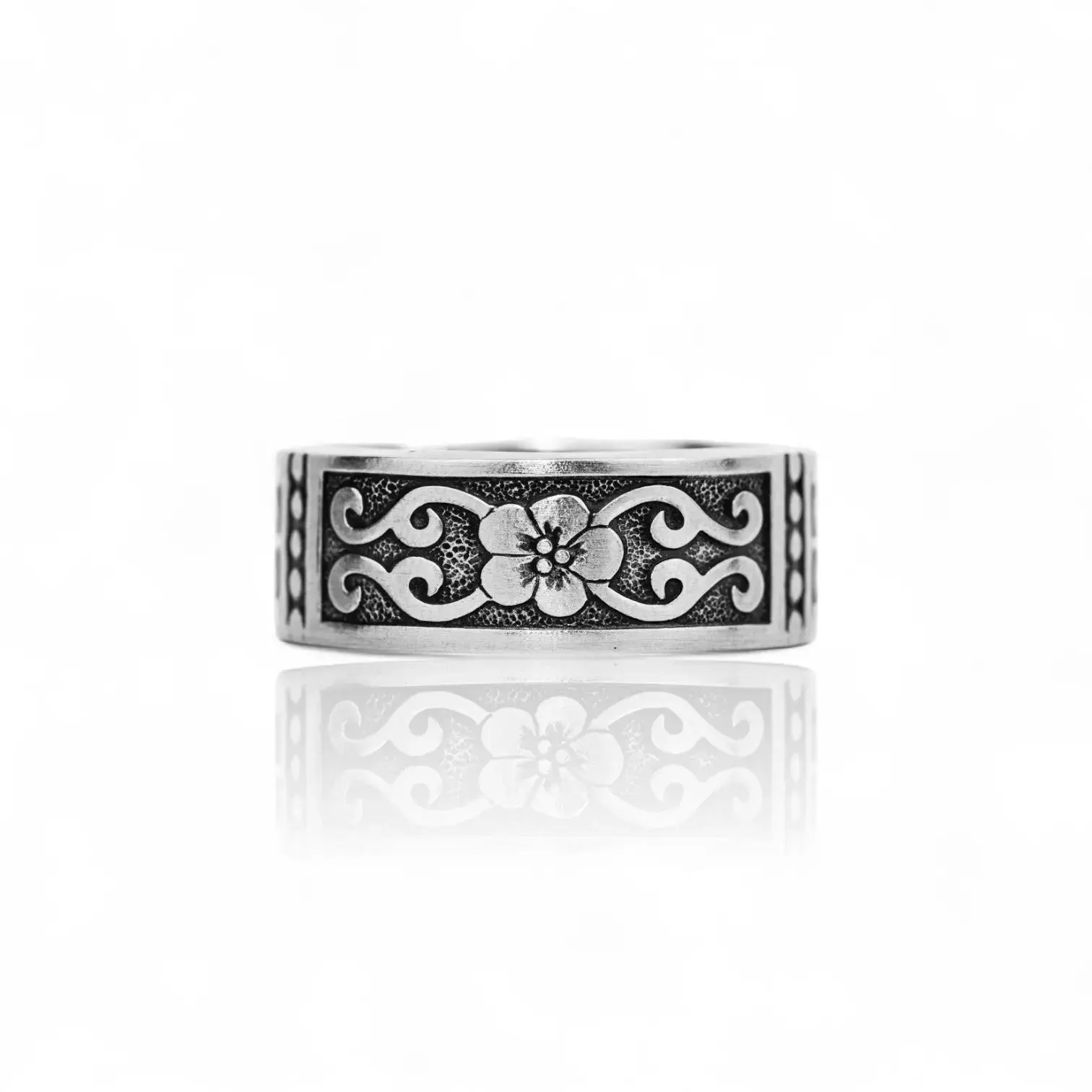 Hibiscus Bliss - Handcrafted Stainless Steel HibiscusSpoon Ring