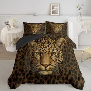 3-piece leopard print panther gaze quilt set (1 quilt + 2 pillowcases without pillow inserts), featuring U-shaped quilting. The quilt contains 200gsm filling, suitable for all seasons. It is breathable, skin-friendly, soft, durable, and machine-washable