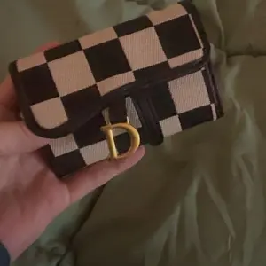 Women's Fashionable Checkerboard Pattern Card Holder, Casual Versatile D-buckle Card Holder, Trendy All-match Short Wallet for Daily Use, Card Organizer