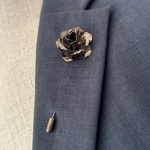 Rose Flower Lapel Pin for Men Wedding Groomsmen Brooch Suit Pin Men Fashion Accessories Elegant Black Tone Lapel Pin Black Tone Finish Versatile Use for Weddings & Formal Events
