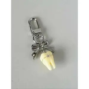 Cute Tooth Shaped Keychain, Fashionable Keychain for Women & Men, Trendy All-match & Exquisite Keychain for Birthday Gift, Keychain Kawaii