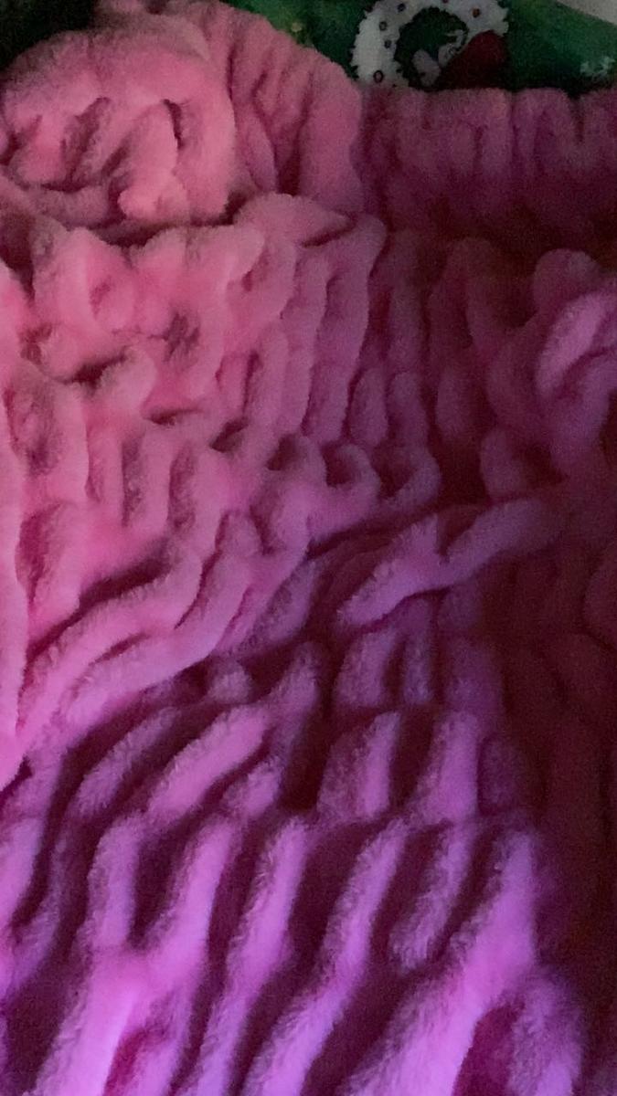 Item: Cotton Candy, Medium