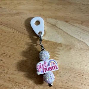 Girl & Mom Straw Charm with "Girl & Mom" Text and Colorful Beads