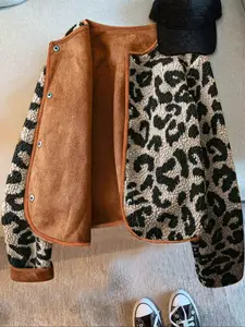Women's Leopard Print Fleece Jacket, Fitted Warm Winter Coat for Women, Stylish & Cozy Womenswear Outerwear for Daily Wear, Perfect Gift Idea
