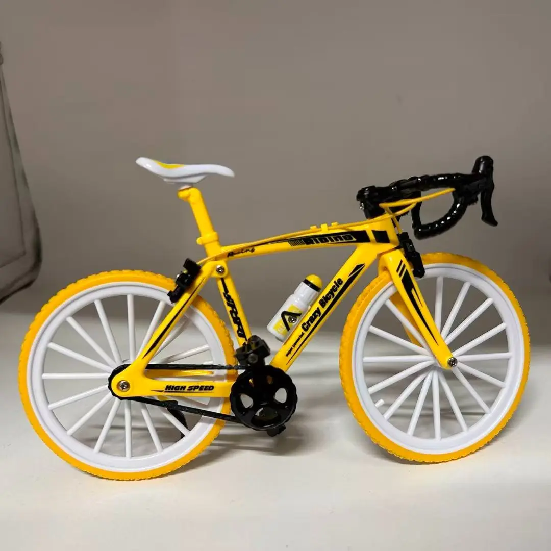 Road Bike Ornament, Detailed Replica, Rotating Wheels, Desktop Decor, Perfect Gift, Collectible Item, Unique Bicycle Toy