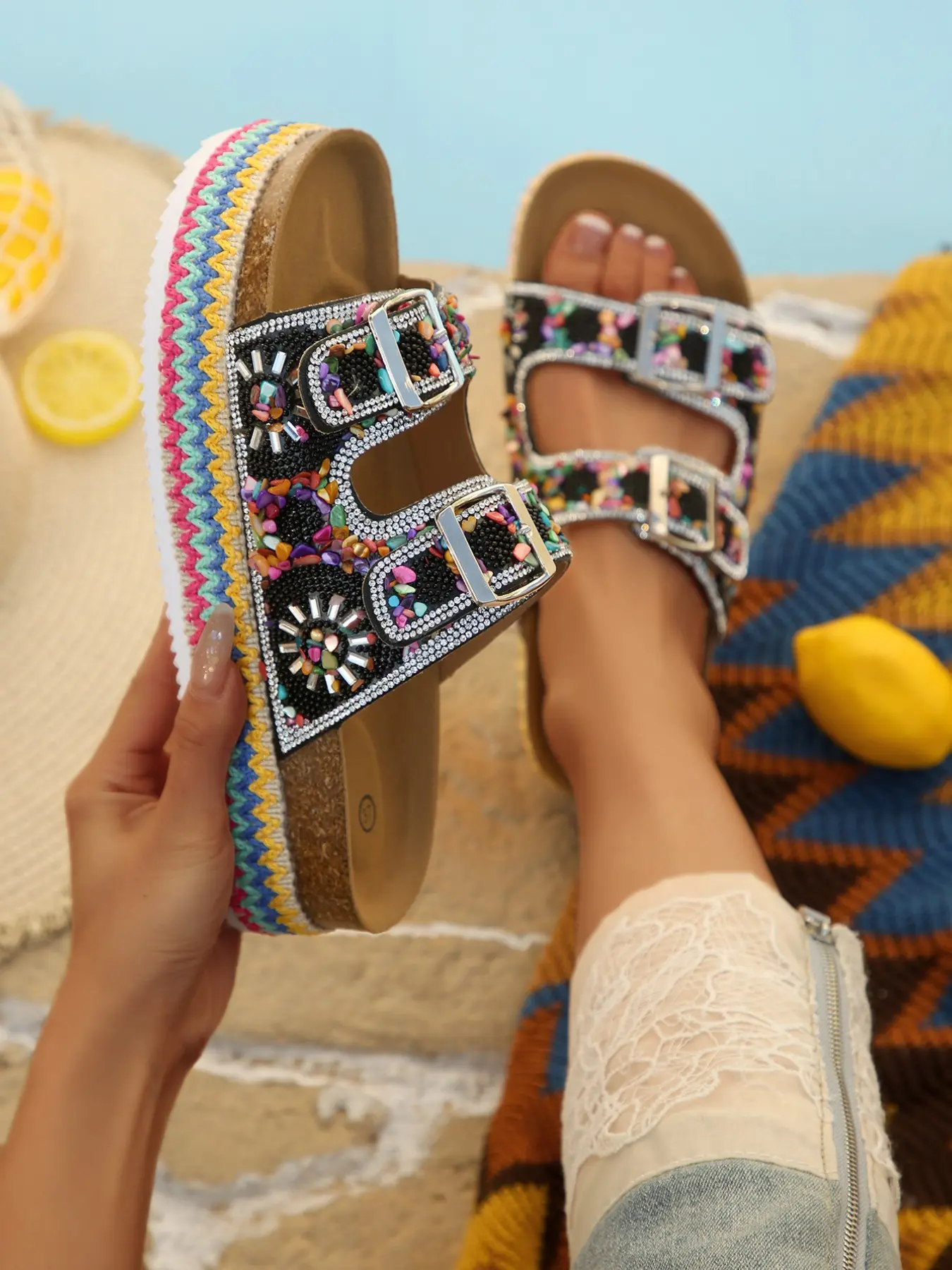 Summer New Bohemian Style Women Rhinestone Decorated Thick Sole Platform Flatform Sandals, Breathable Soft Sole Vacation Shoes, PU Material, Solid Pattern, Beach Platform Shoes