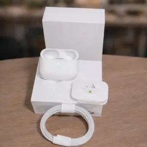 Universal Charging Case for iOS & Android Devices - Wide Compatibility, Easy & Practical Design, Ideal for Travel & Daily Use