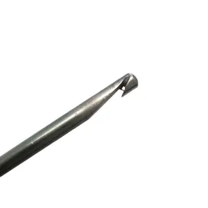 Unique Crochet Hook with Covered Blade, Average 5.5 mm Hook, Convenient Tool for Crochet Projects, Comfortable Design